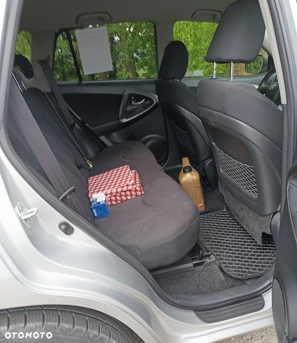 Toyota RAV4 2.0 VVT-i Premium - 6