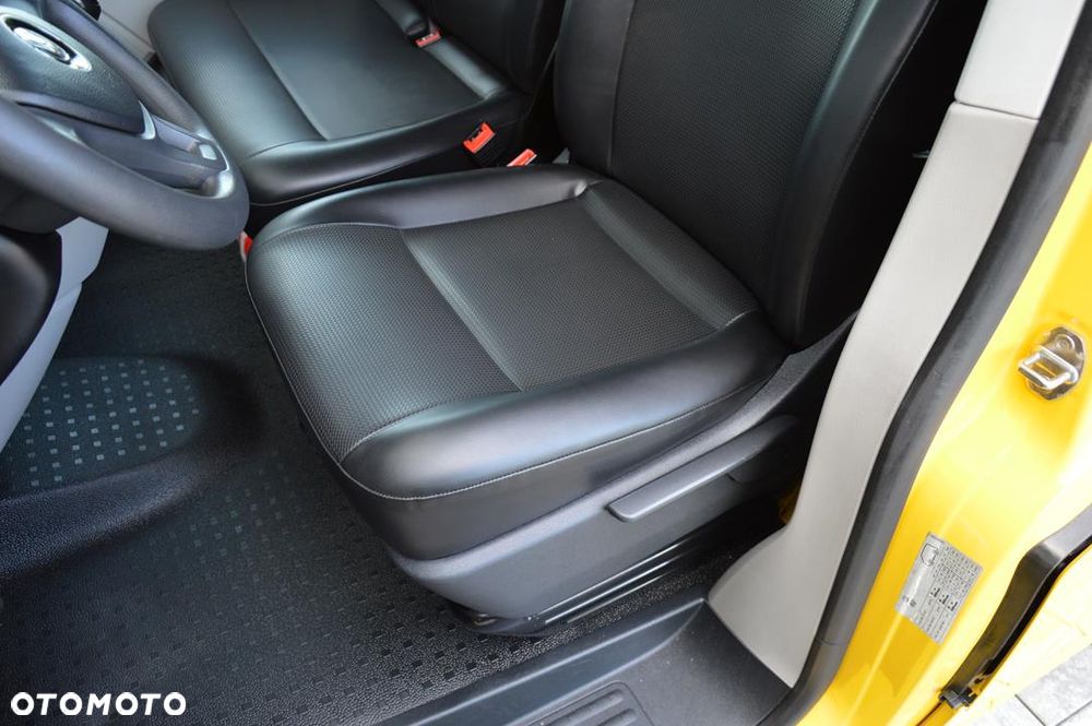 Volkswagen Transporter - 24