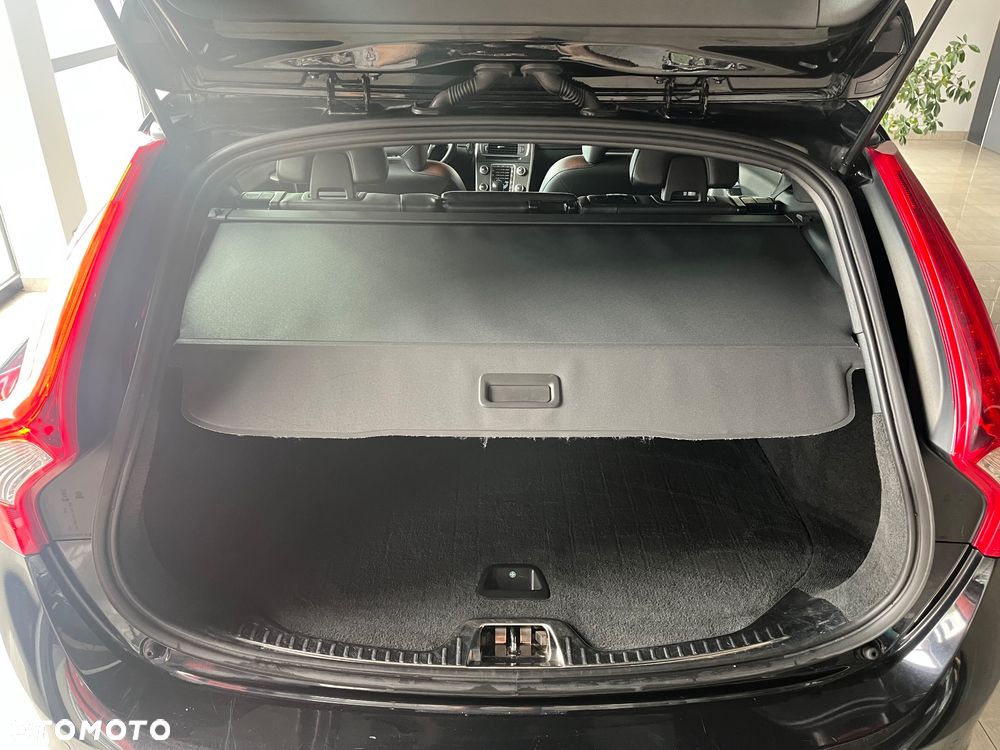 Volvo V60 D3 Summum - 21