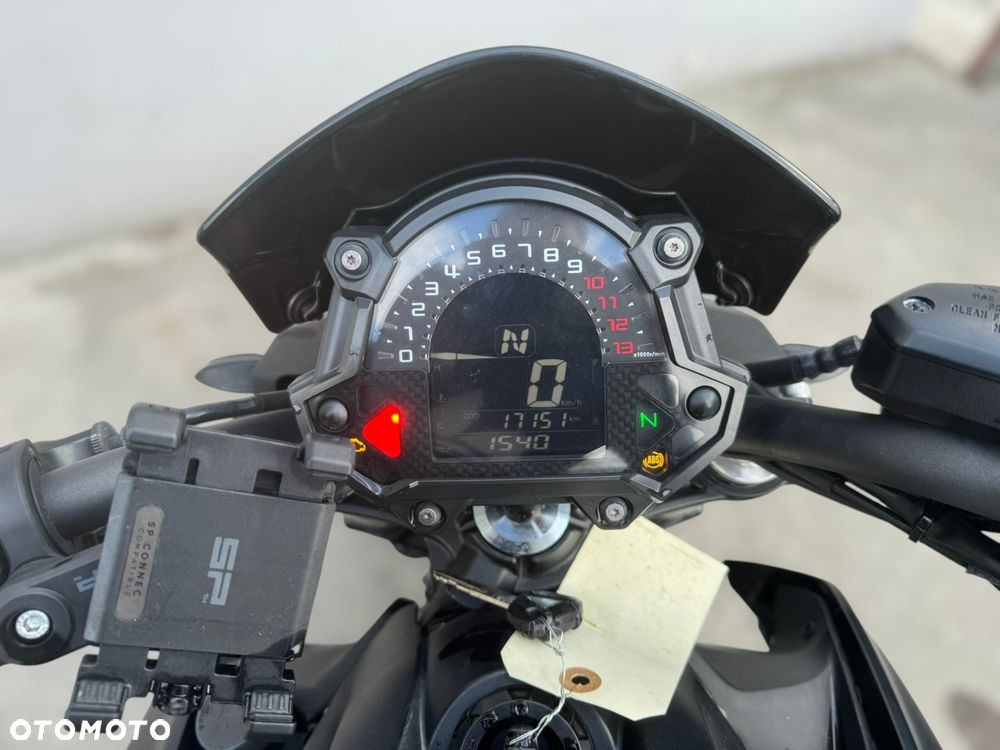 Kawasaki Z 650 - 16
