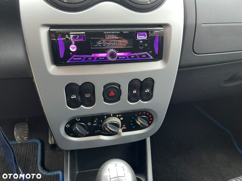 Dacia Sandero - 14