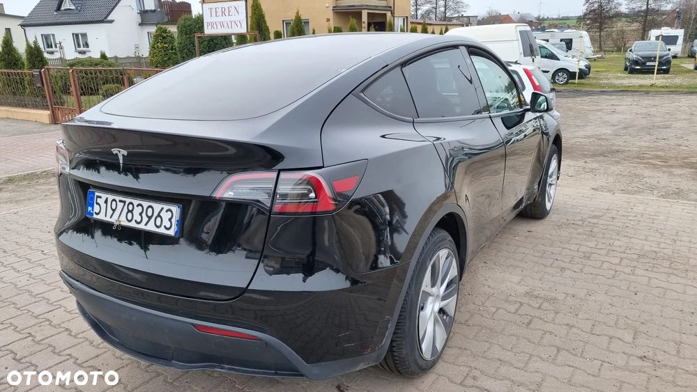 Tesla Model Y RWD - 7