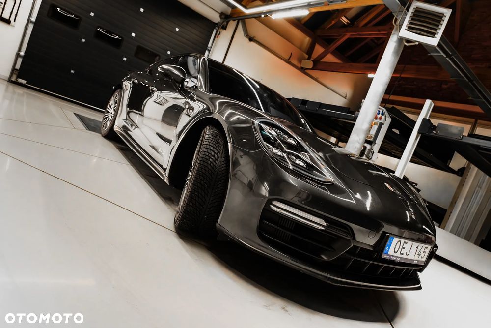 Porsche Panamera GTS - 11