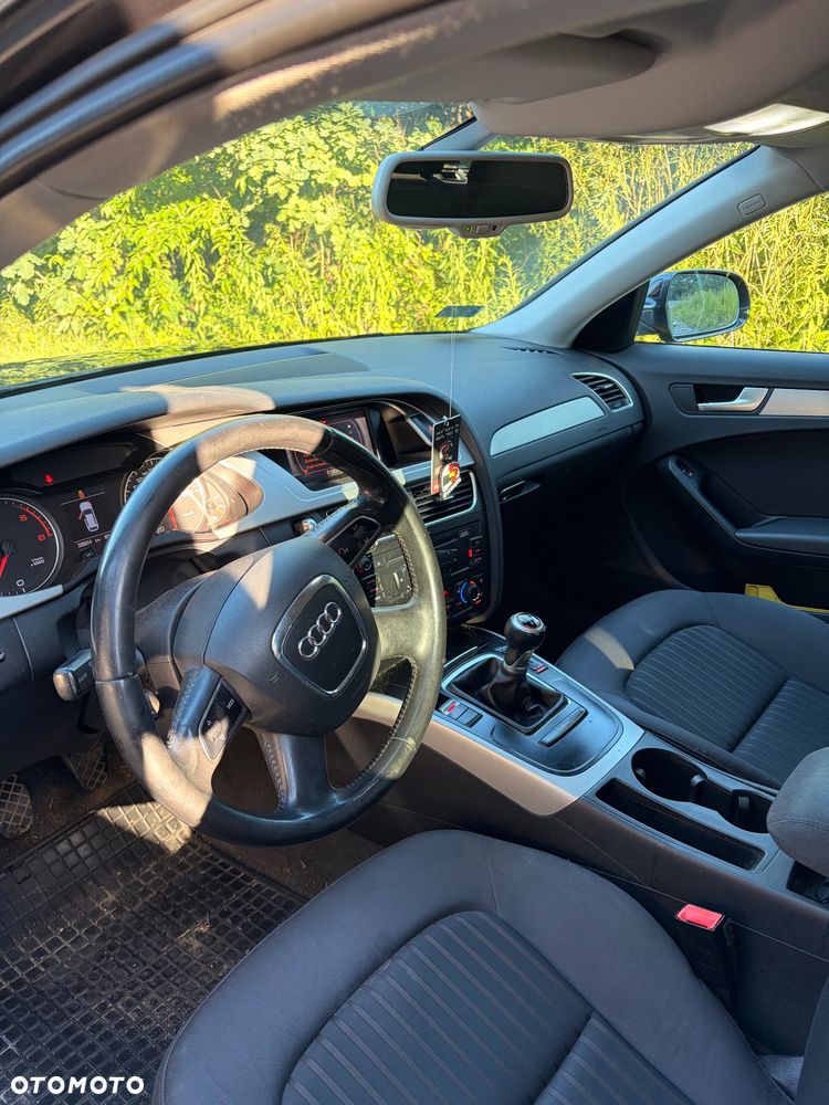 Audi A4 Avant 2.0 TDI - 5