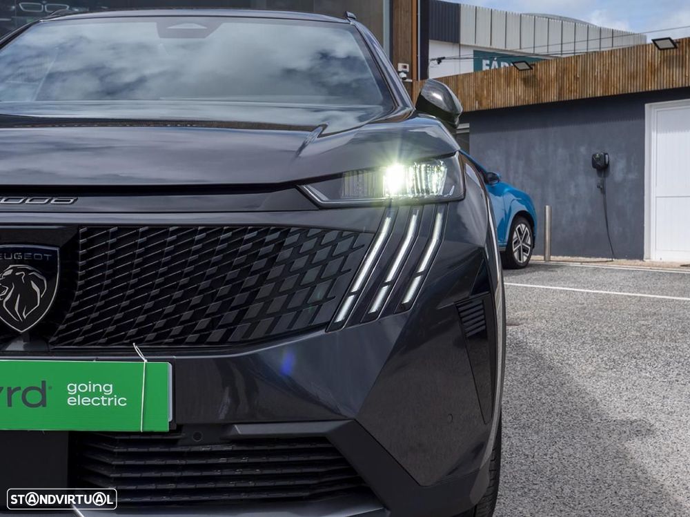 Peugeot E-5008 210 Allure Business - 7