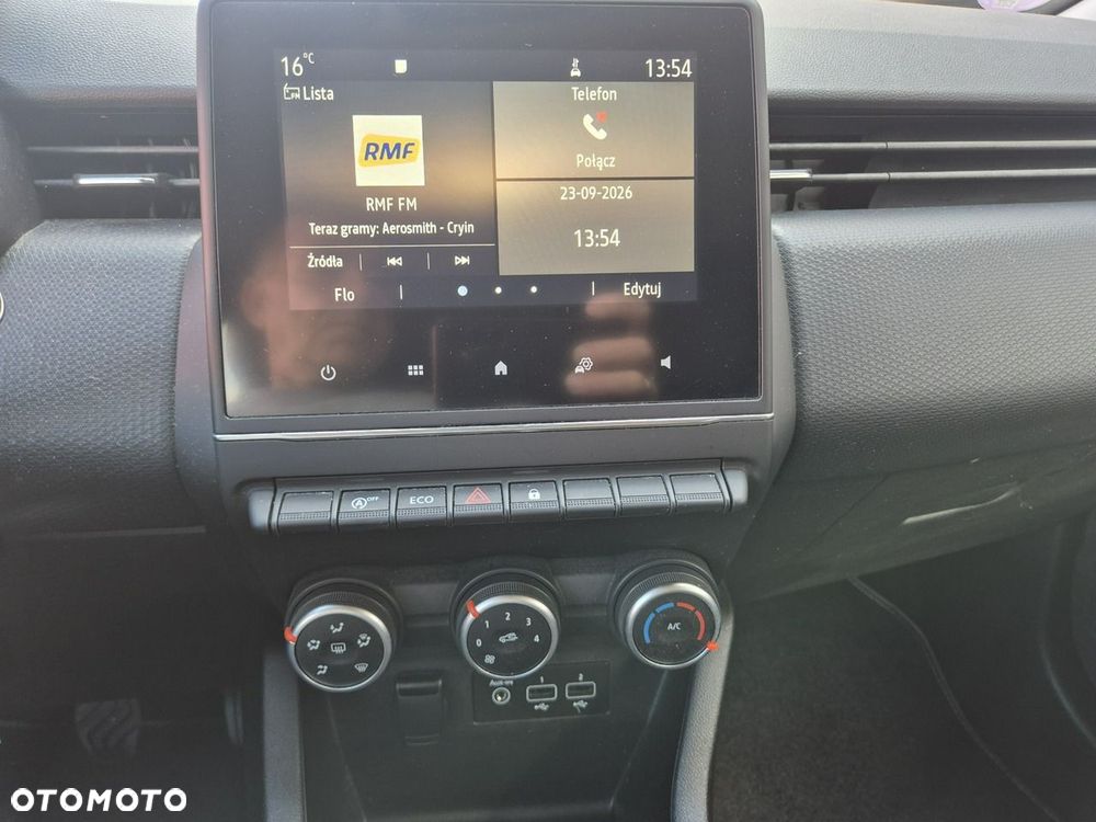 Renault Clio - 12