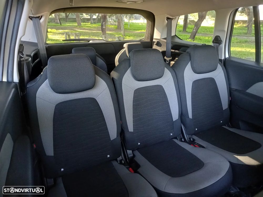 Citroën C4 Picasso - 25