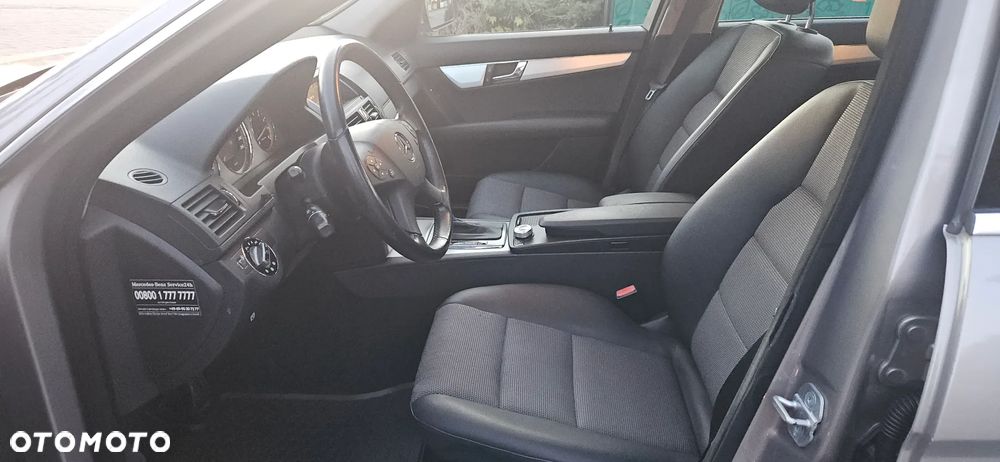 Mercedes-Benz Klasa C ver-180-blueefficiency-7g--tronic-avantgarde - 26