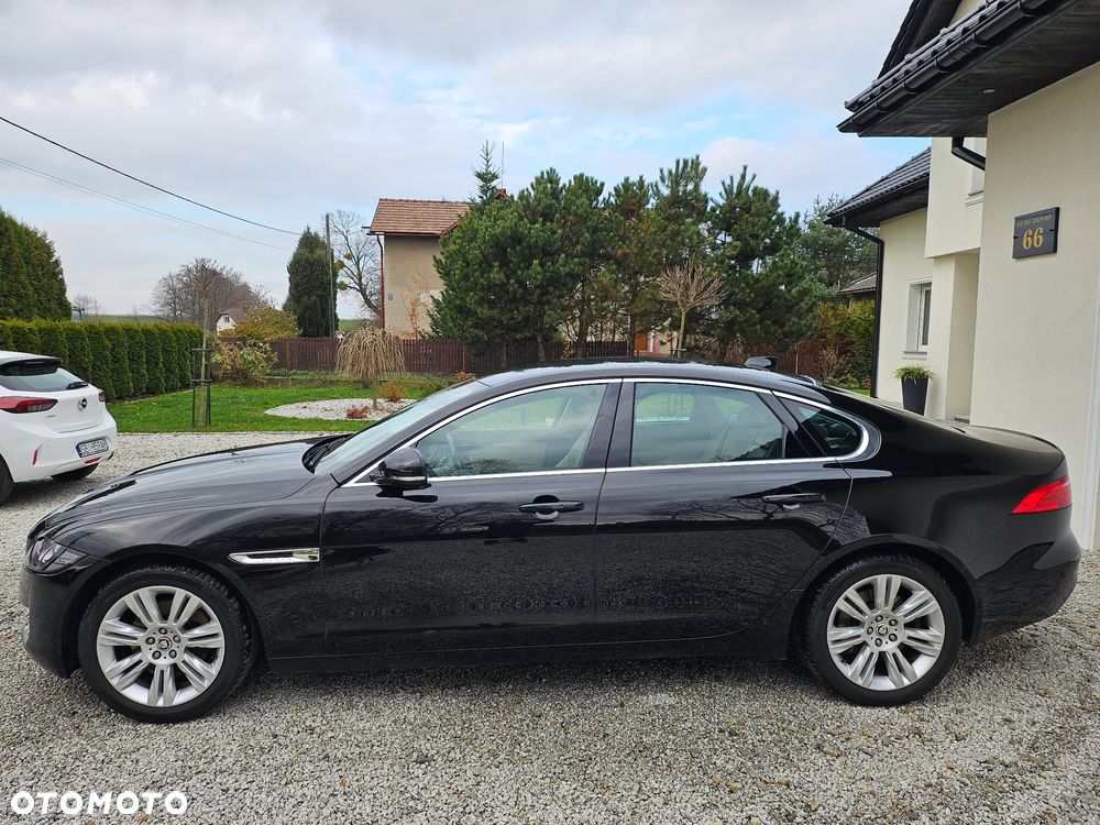 Jaguar XF 2.0 i4D AWD Portfolio - 3