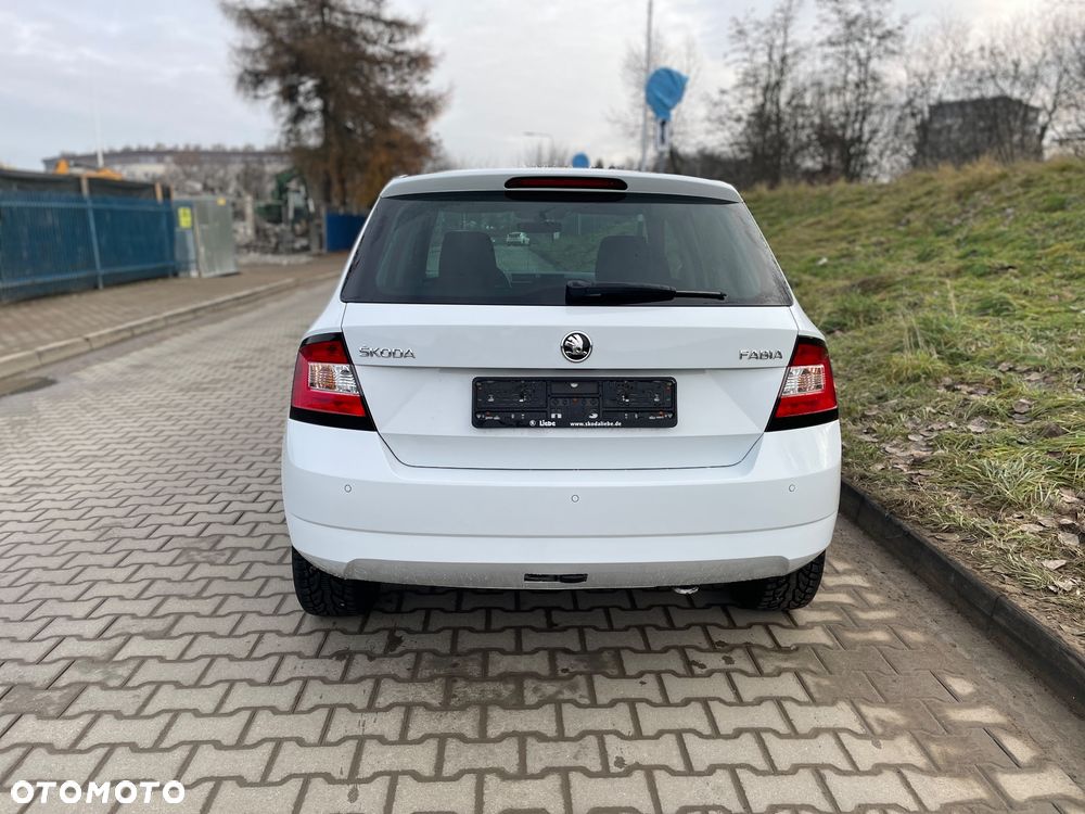 Skoda Fabia 1.0 TSI Drive - 5