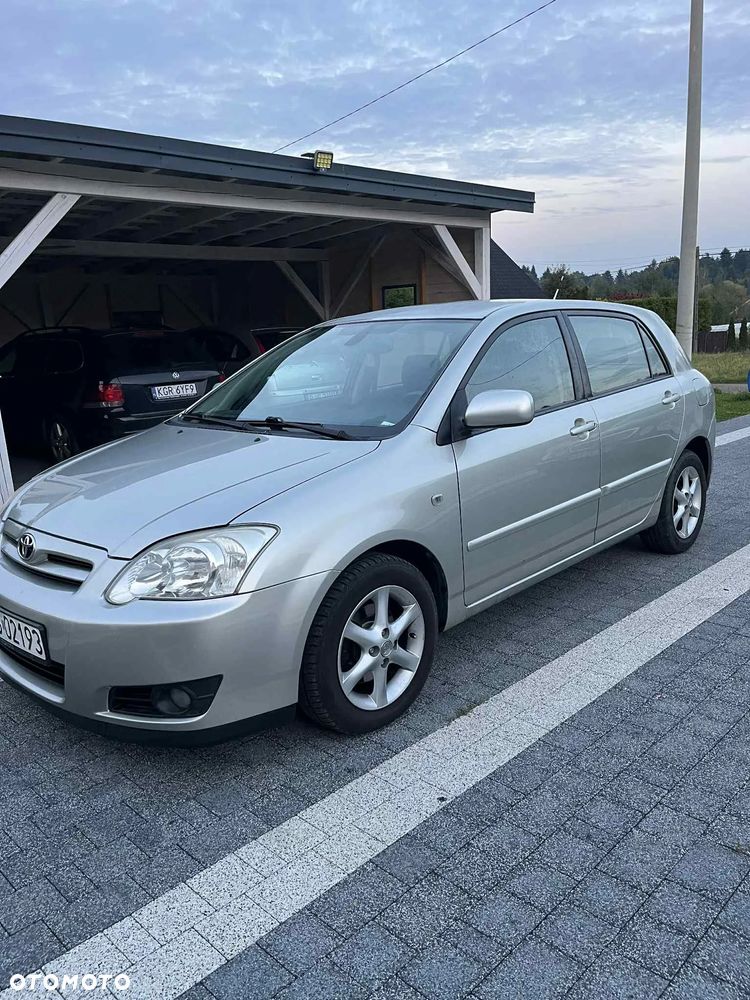 Toyota Corolla 2.0 D-4D Luna - 2