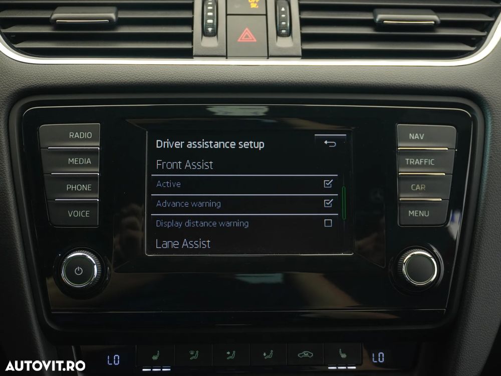 Skoda Octavia 2.0 TDI DSG RS - 20