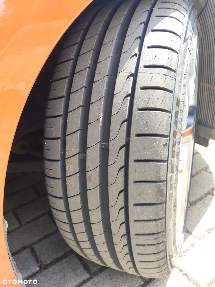 Hyundai Veloster 1.6 GDI Premium - 12