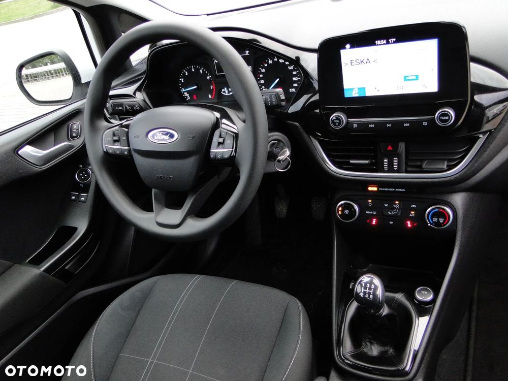 Ford Fiesta - 6