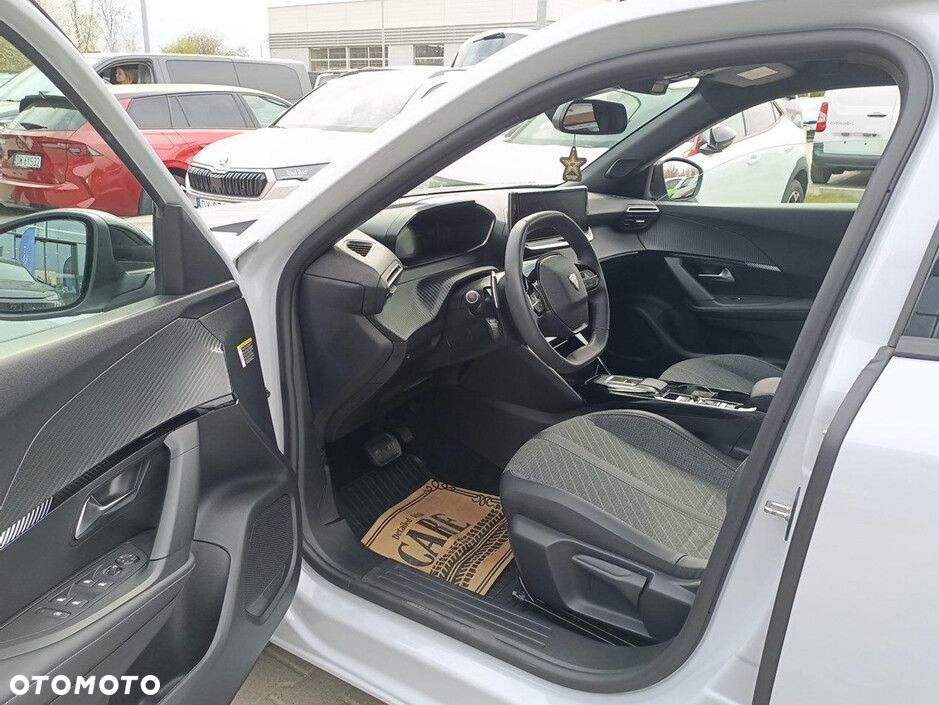 Peugeot 2008 1.2 PureTech Allure Pack S&S EAT8 - 5