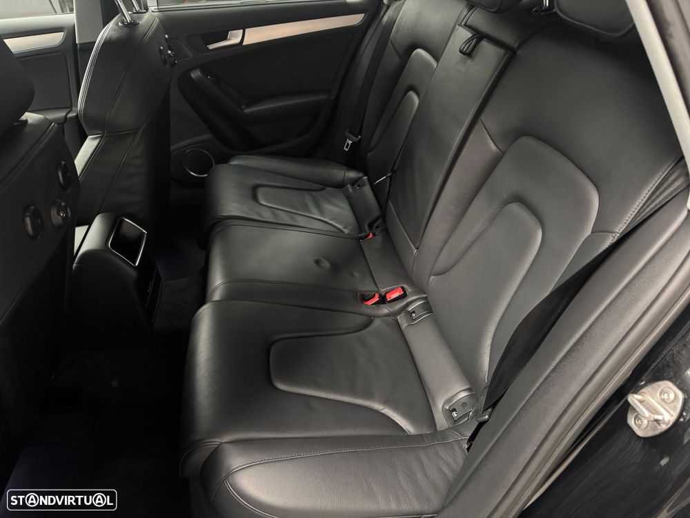 Audi A4 Avant 2.0 TDI Business Line Sport - 13