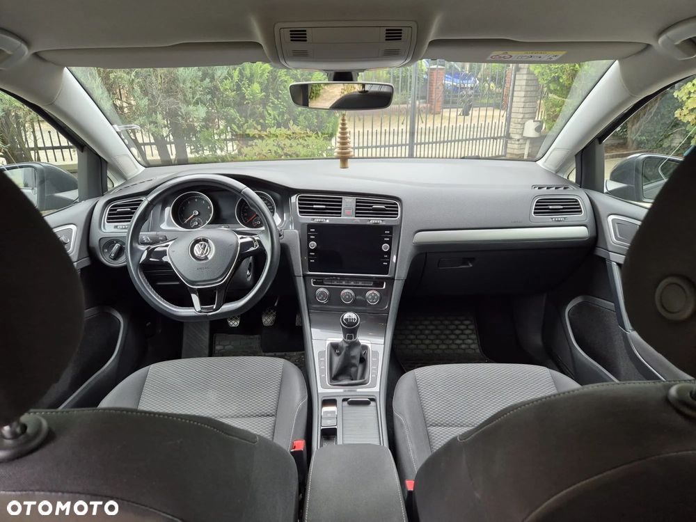 Volkswagen Golf VII 1.0 TSI BMT Trendline - 8
