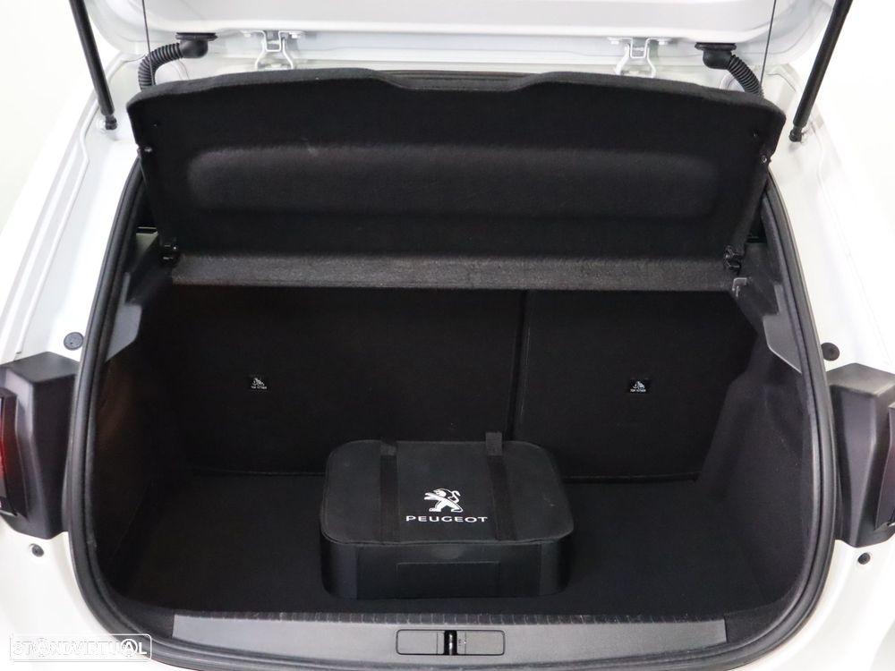 Peugeot e-208 50 kWh Allure - 22