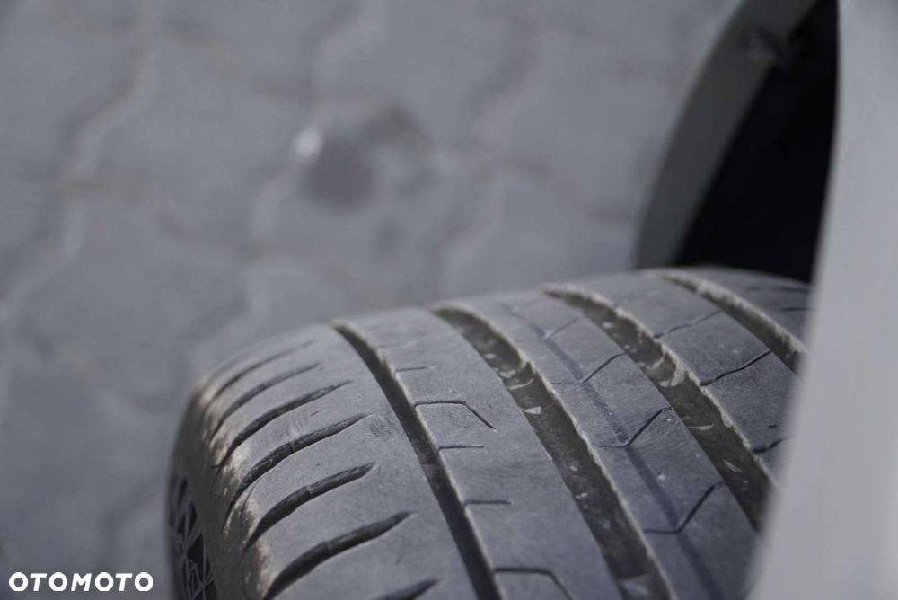 Toyota Avensis 2.0 D-4D Premium - 27