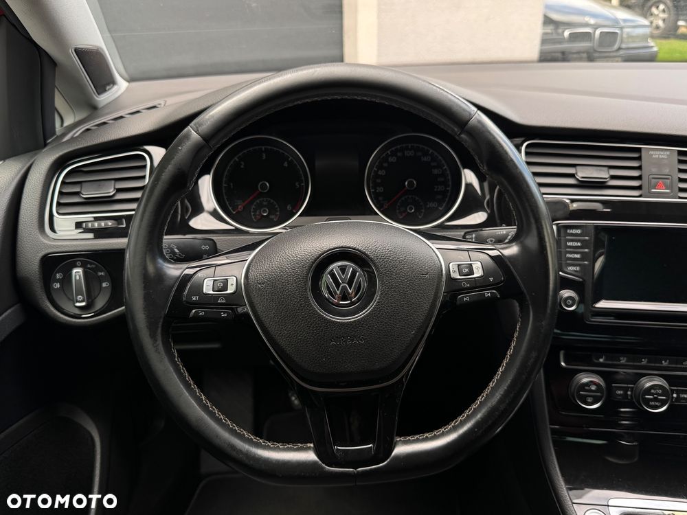 Volkswagen Golf 2.0 BlueTDI Cup - 26