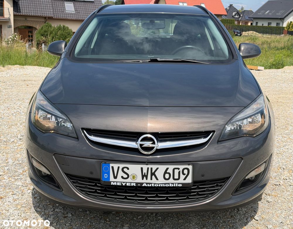 Opel Astra 1.4 Turbo Edition Sport - 1