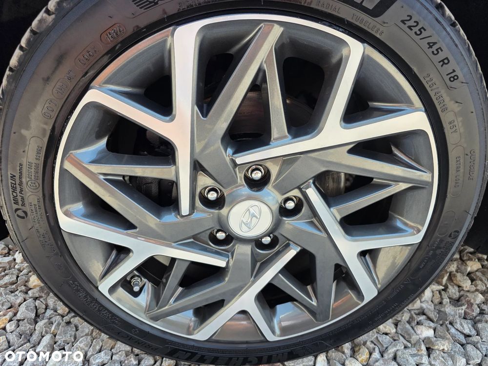 Hyundai Kona 1.6 GDI Hybrid Premium DCT - 11