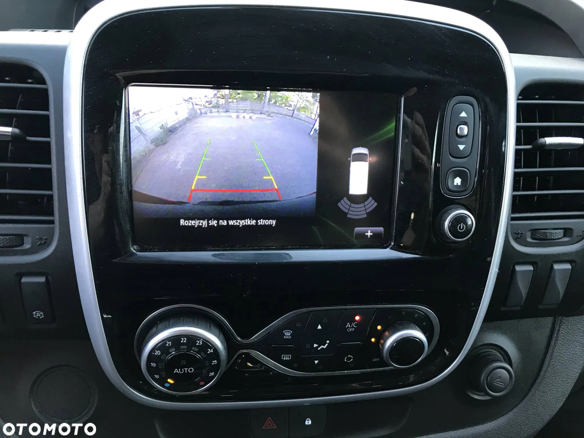 Renault Trafic - 31