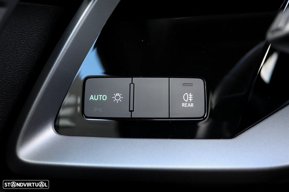 Audi A3 Limousine 30 TFSI Advanced S tronic - 27