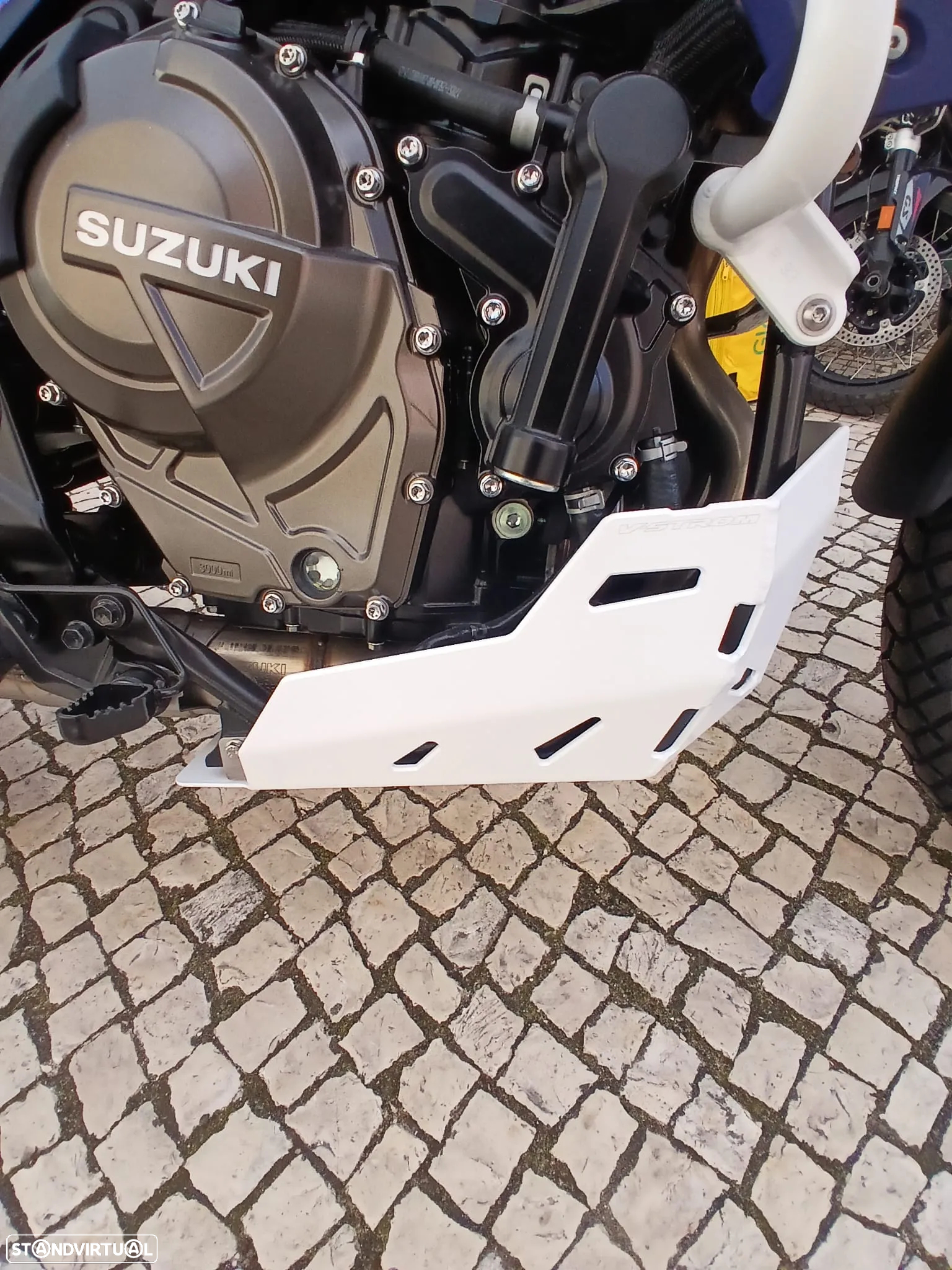 Suzuki V STROM Heritage 800 DE - 8