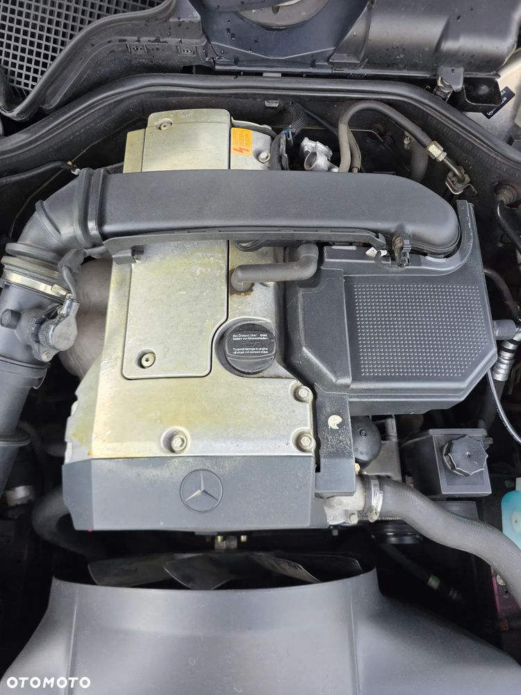 Mercedes-Benz Klasa E - 26