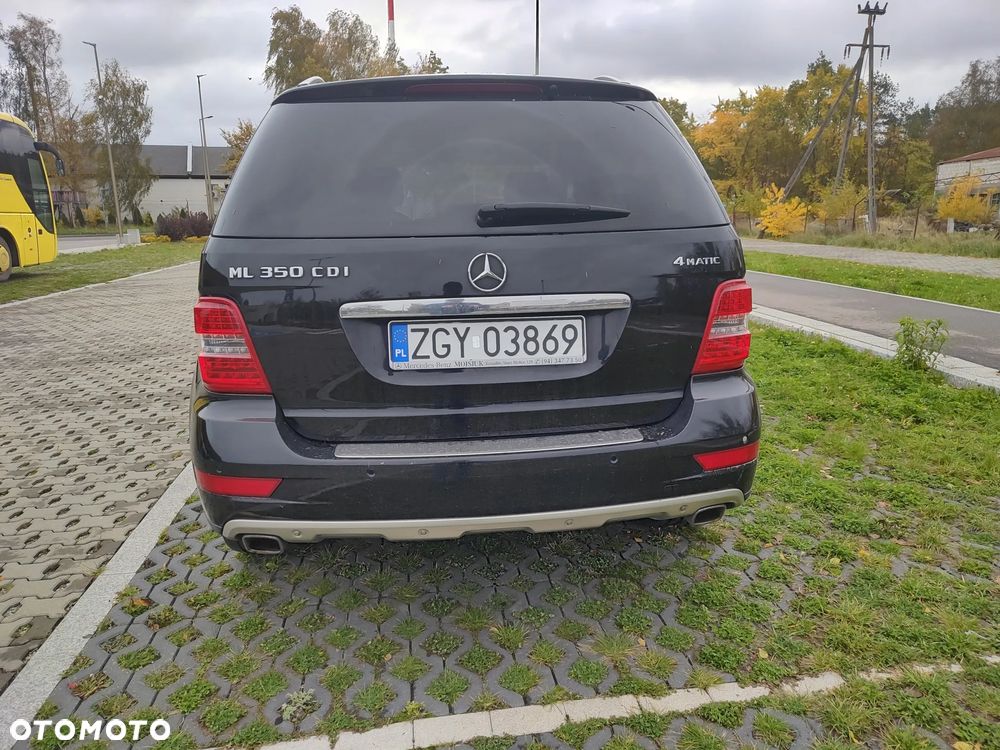 Mercedes-Benz ML - 6