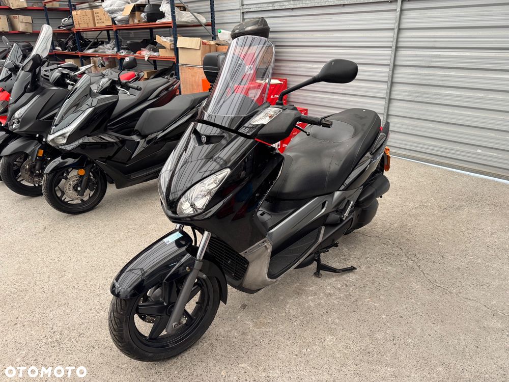 Yamaha X-max - 3