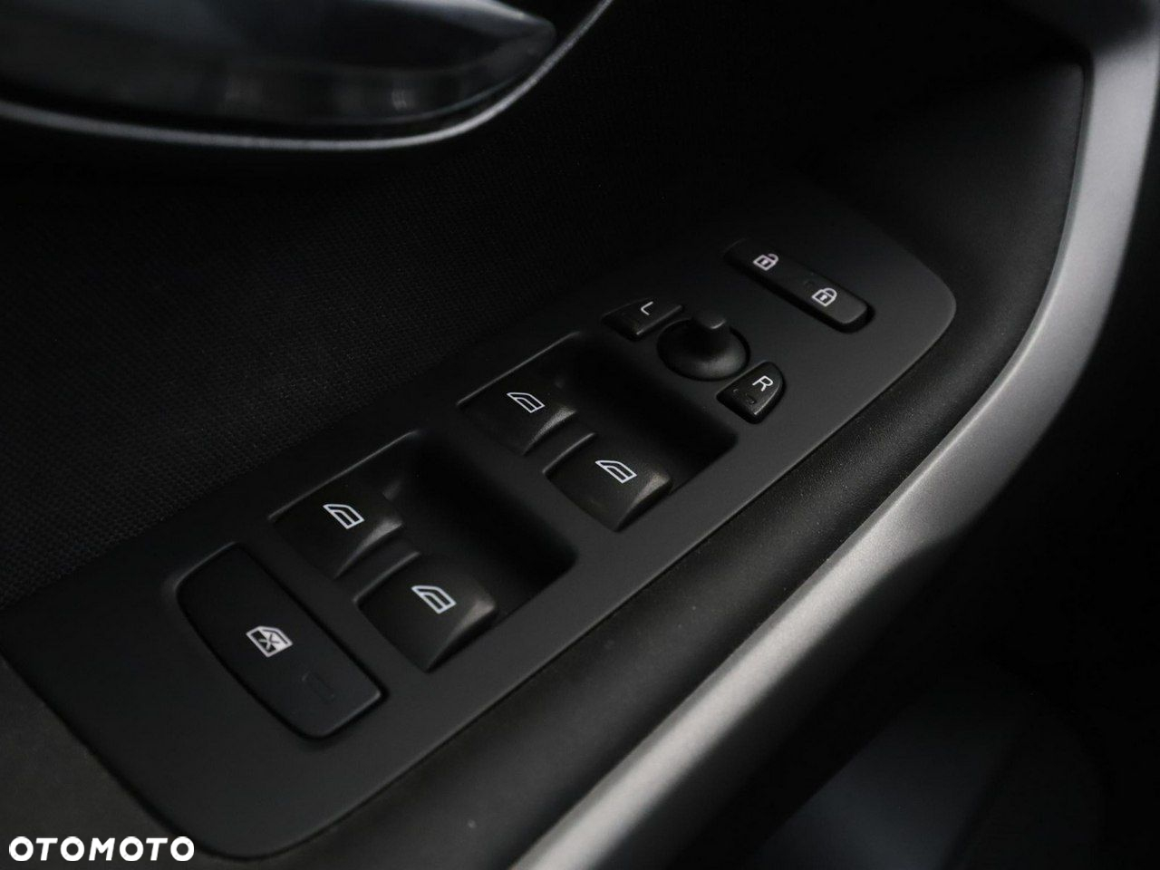 Volvo V40 D2 Summum - 30