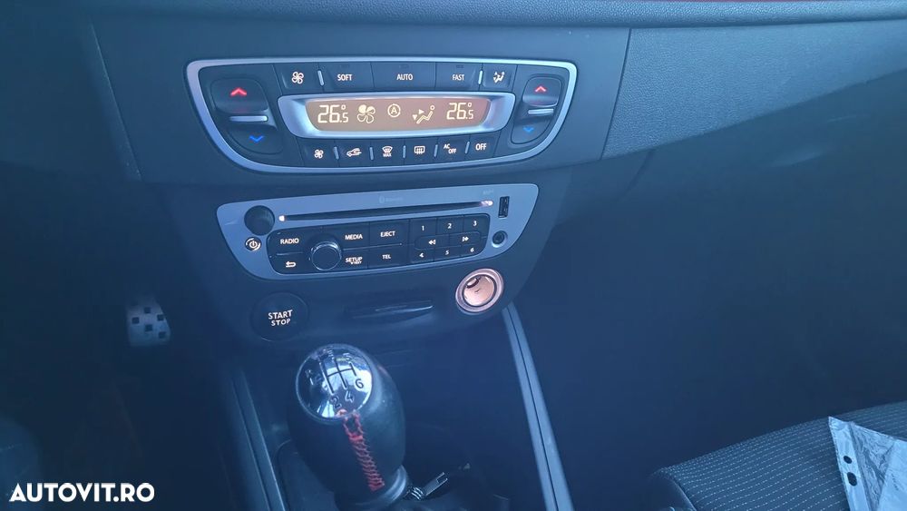 Renault Megane Grandtour ENERGY dCi 110 Start & Stopp Bose Edition - 20