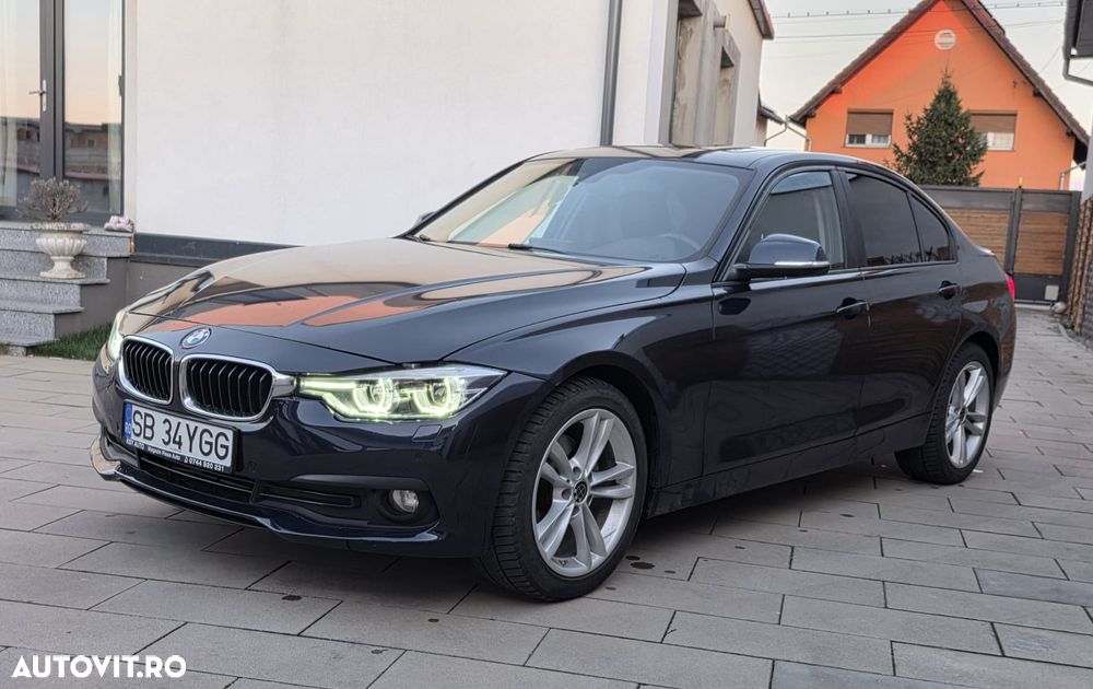 BMW Seria 3 320i Aut. Luxury Line - 1