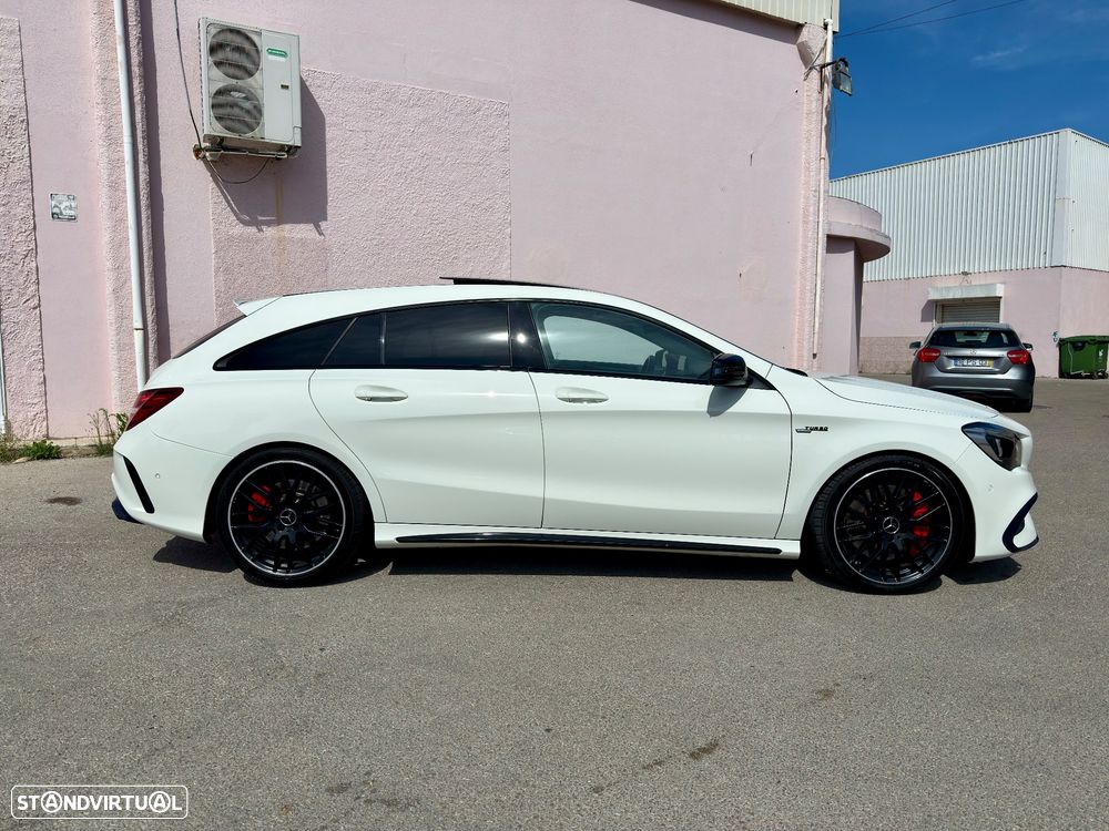 Mercedes-Benz CLA 45 AMG 4Matic Speedshift 7G-DCT Night Edition - 3