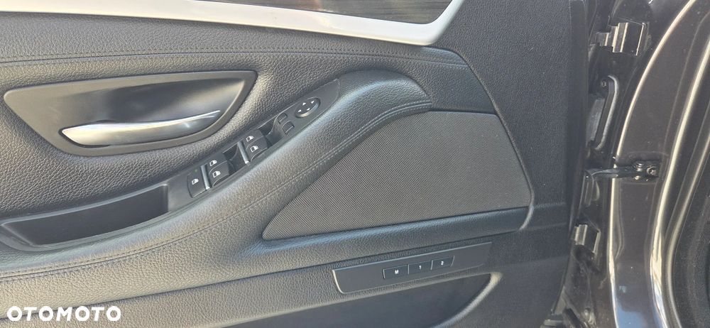 BMW Seria 5 520d xDrive Luxury Line - 25