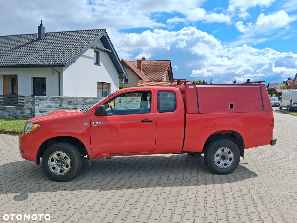 Toyota Hilux 2.5 D-4D DLX - 3