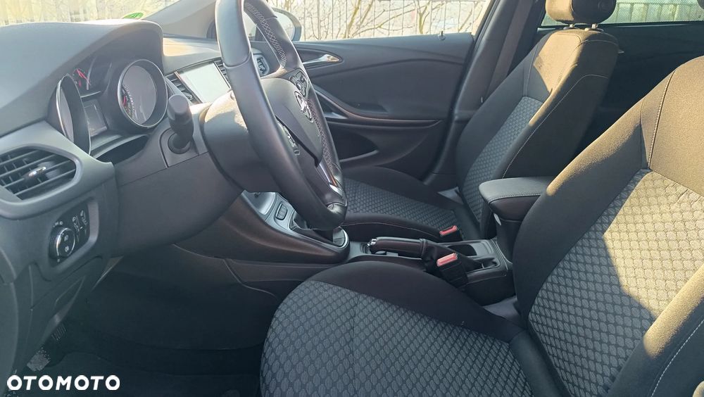 Opel Astra 1.4 Turbo Start/Stop Business - 26