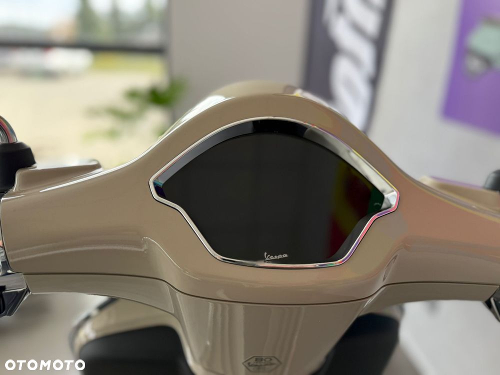 Vespa Primavera - 16