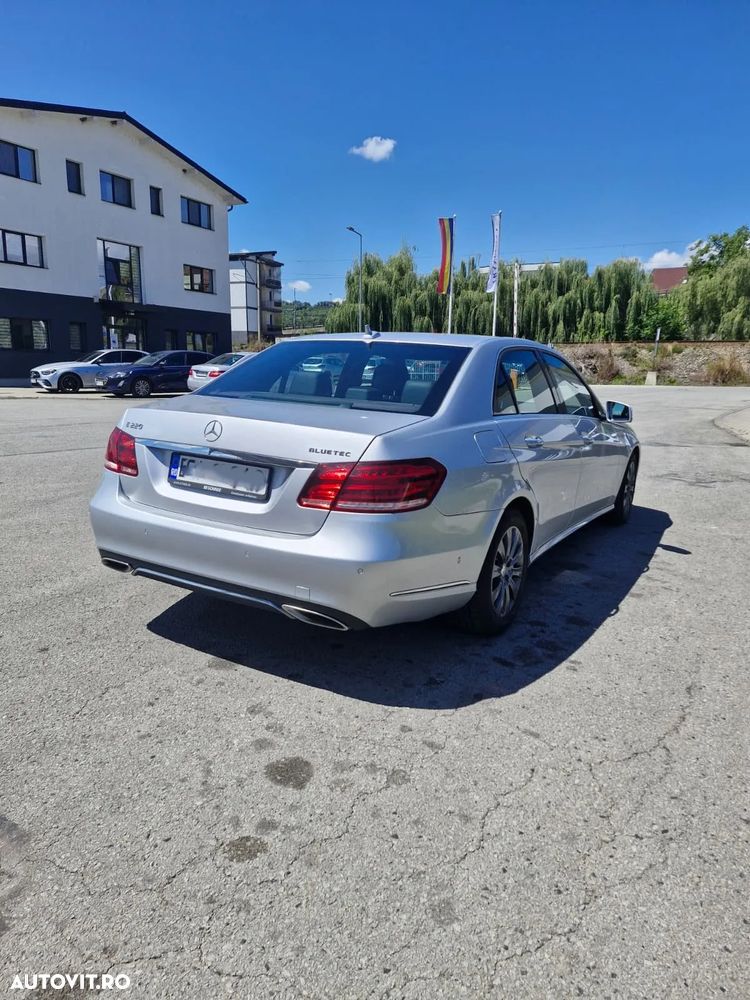 Mercedes-Benz E - 6