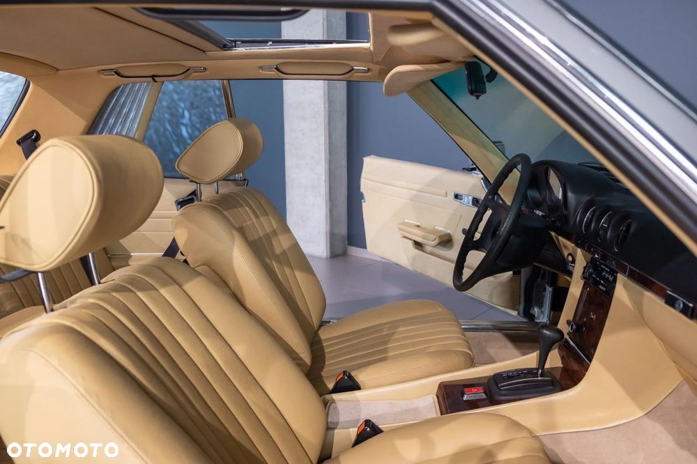 Mercedes-Benz SLC - 28