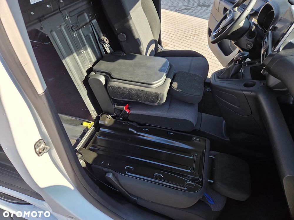 Opel Combo XL 1.5 CDTI Enjoy S&S - 26