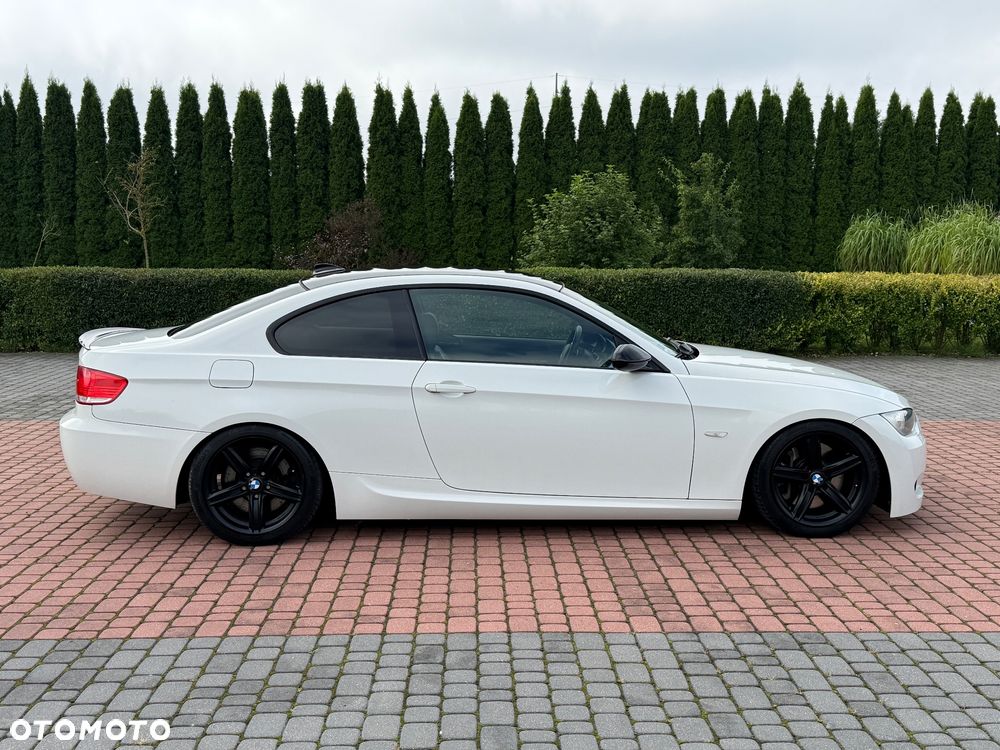 BMW Seria 3 330d Coupe M Sport Edition - 15