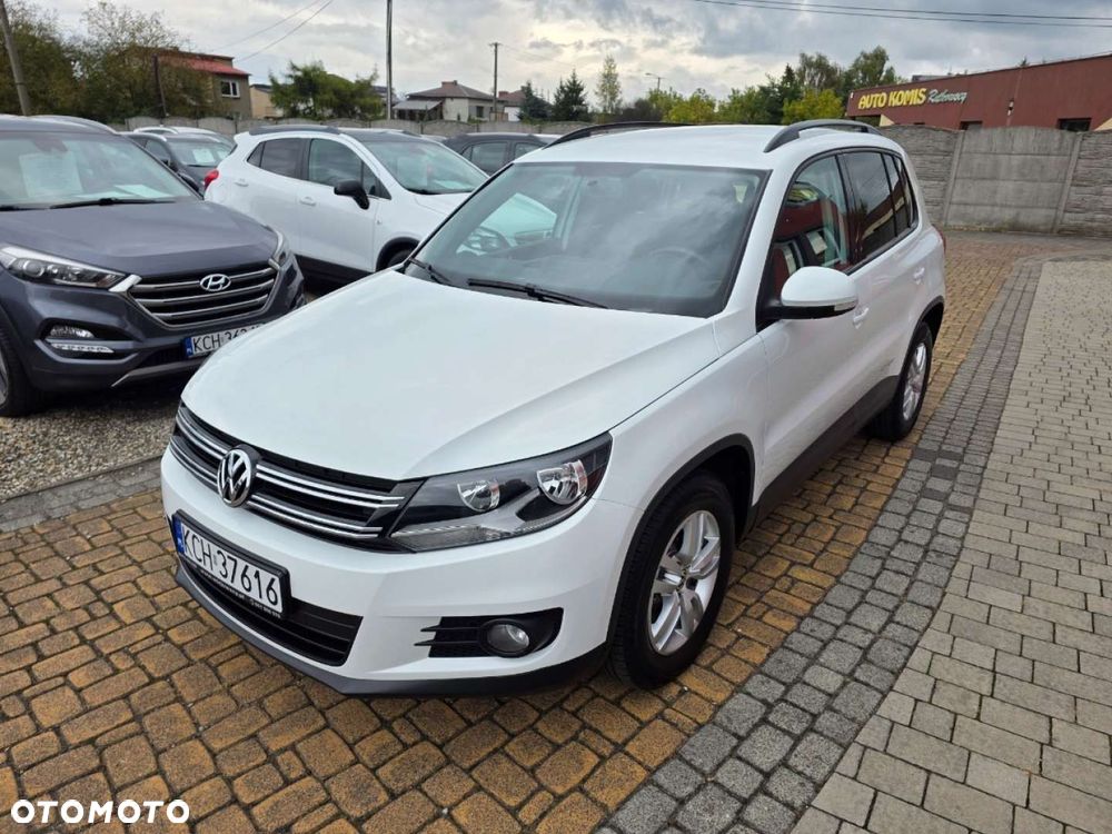 Volkswagen Tiguan - 1