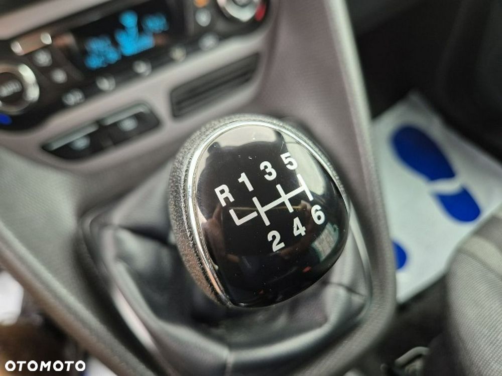 Ford Tourneo Connect Grand - 37