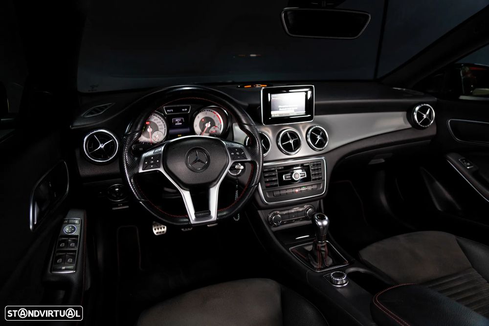 Mercedes-Benz CLA 200 - 9