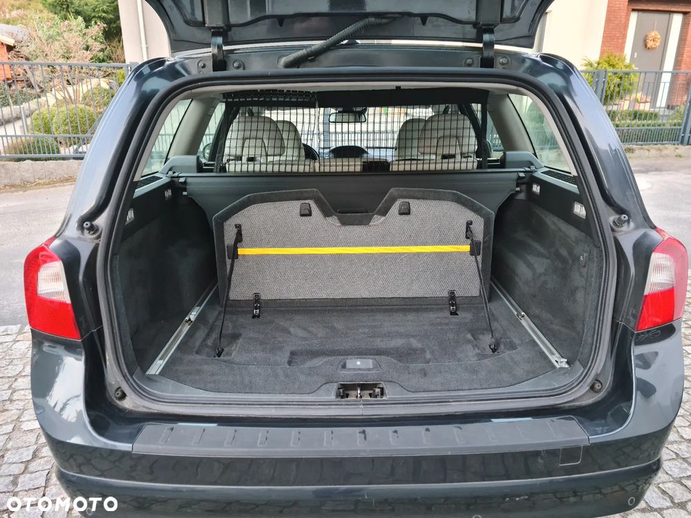 Volvo V70 D3 Summum - 29