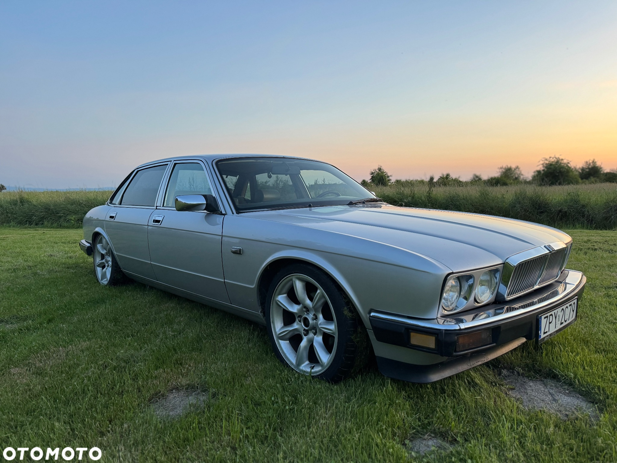 Jaguar XJ - 2