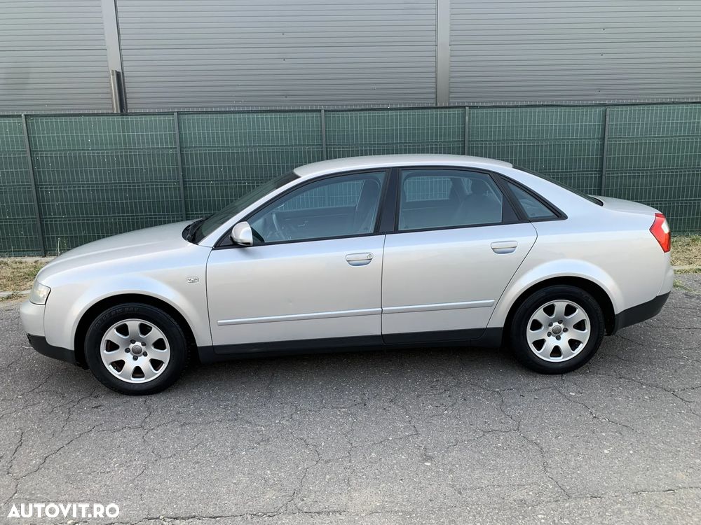 Audi A4 Limuzina - 4
